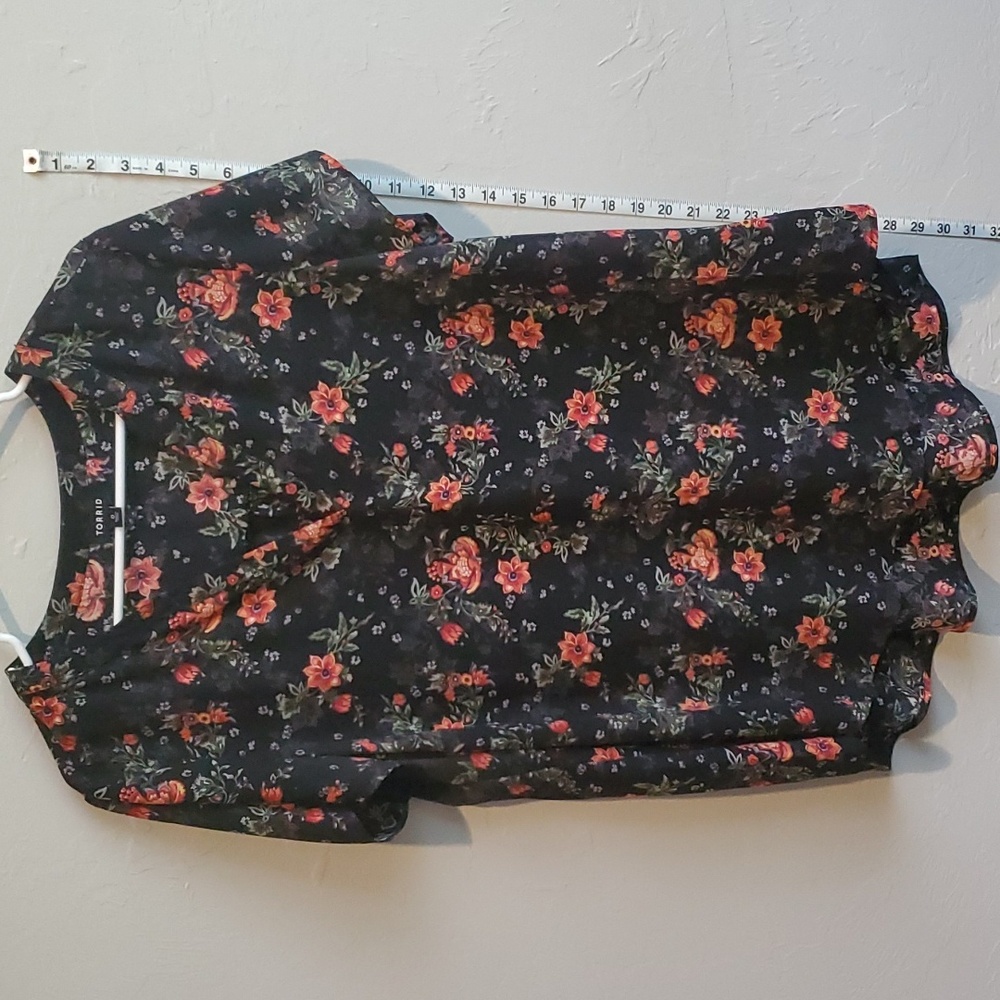 Torrid High low hem blouse